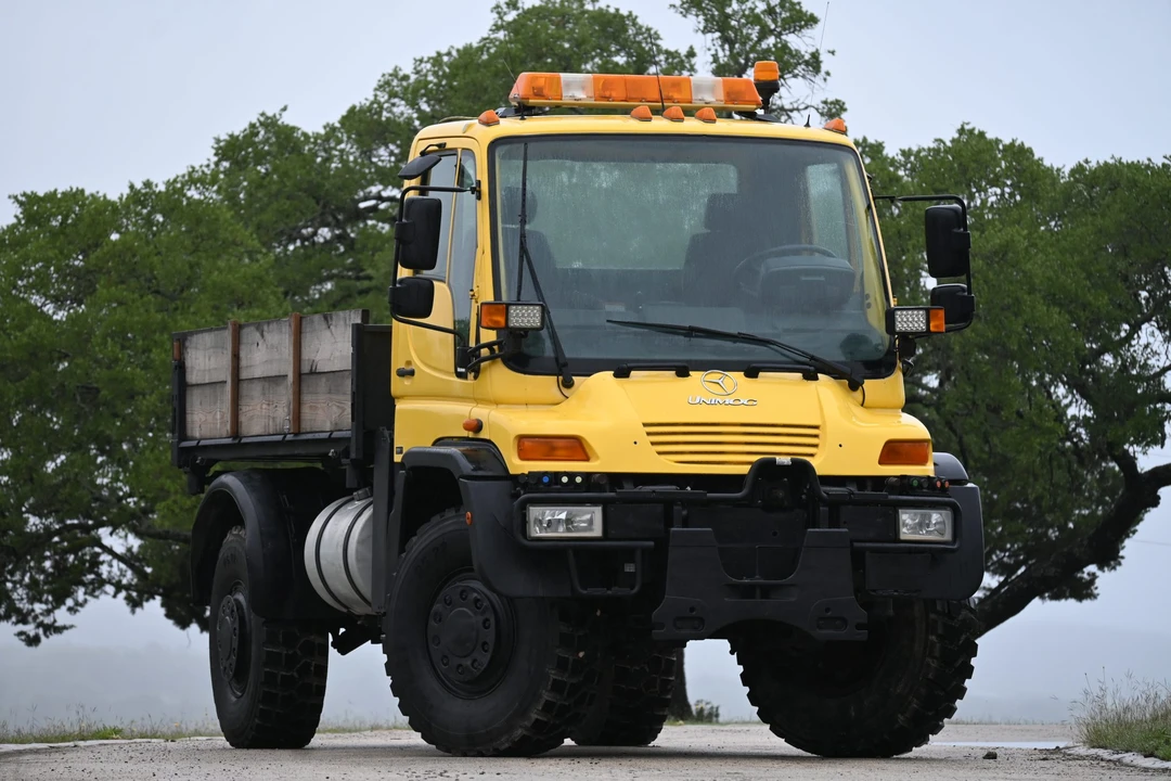 2005 Mercedes-Benz Unimog - Image 10 of 31