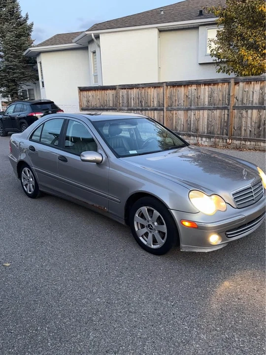 2005 Mercedes-Benz W203 C-Class - Image 2 of 13