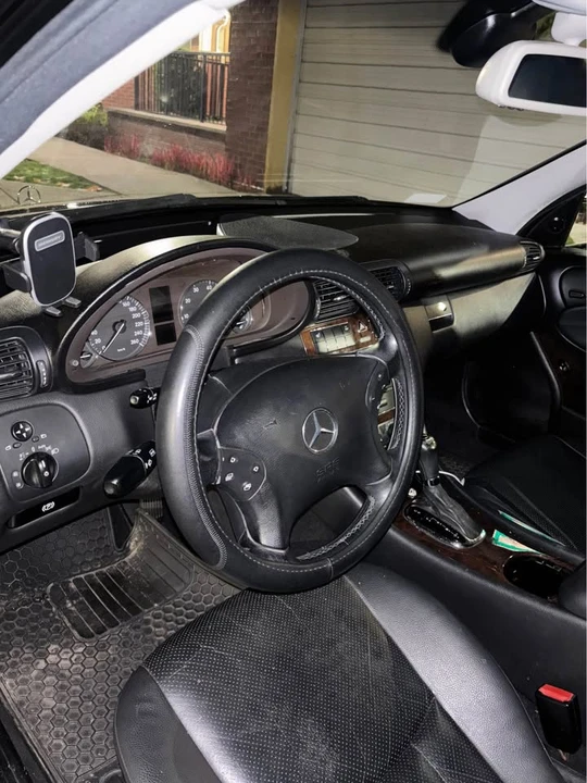 2005 Mercedes-Benz W203 C-Class - Image 9 of 12