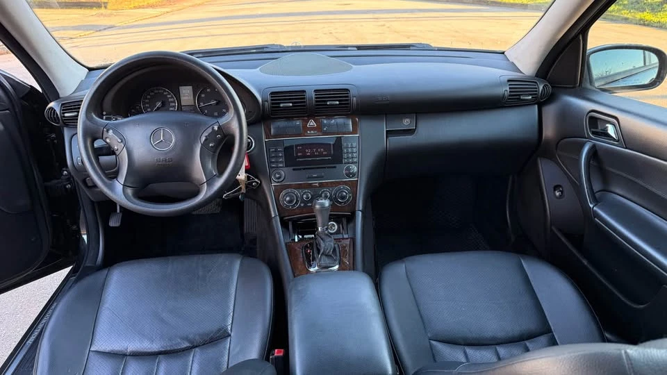 2005 Mercedes-Benz W203 C-Class - Image 10 of 14
