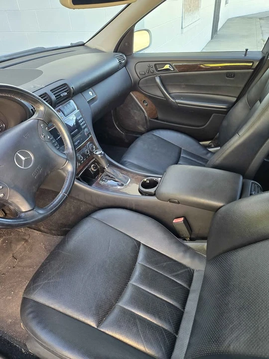 2005 Mercedes-Benz W203 C-Class - Image 11 of 12