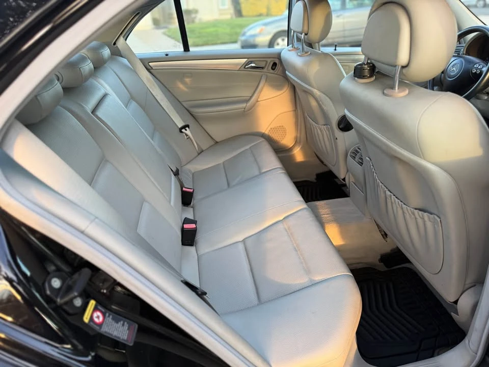 2005 Mercedes-Benz W203 C-Class - Image 9 of 16