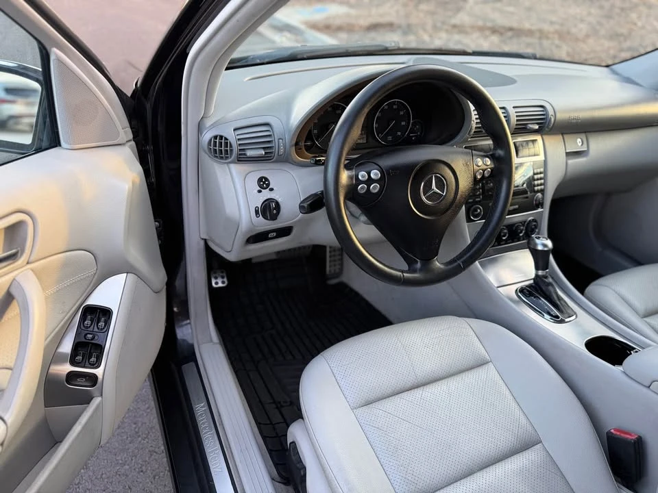 2005 Mercedes-Benz W203 C-Class - Image 11 of 16