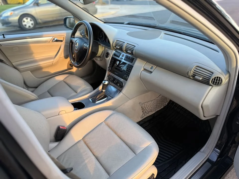 2005 Mercedes-Benz W203 C-Class - Image 8 of 16