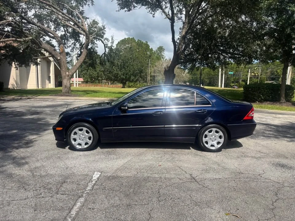 2005 Mercedes-Benz W203 C-Class - Image 2 of 13