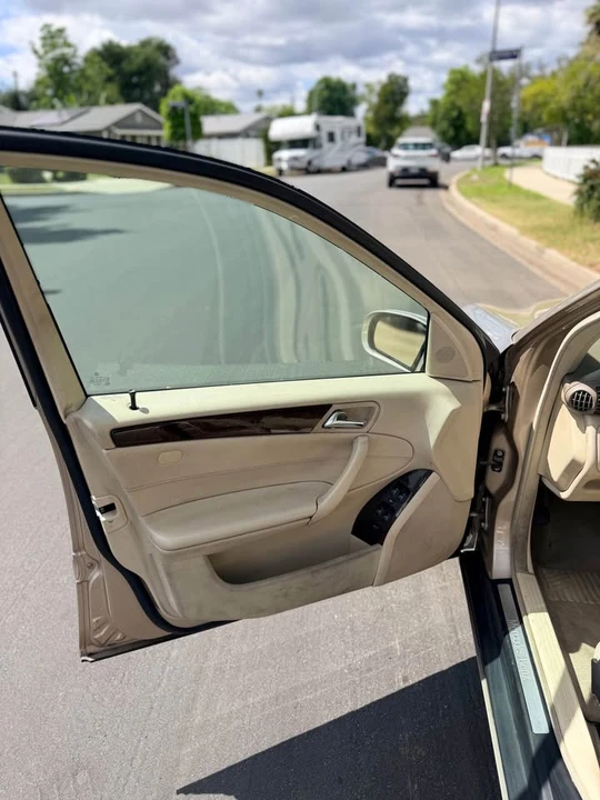 2005 Mercedes-Benz W203 C-Class - Image 9 of 15