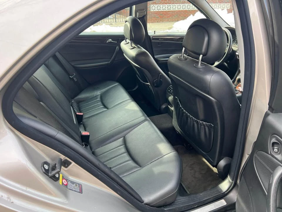 2005 Mercedes-Benz W203 C-Class - Image 9 of 16