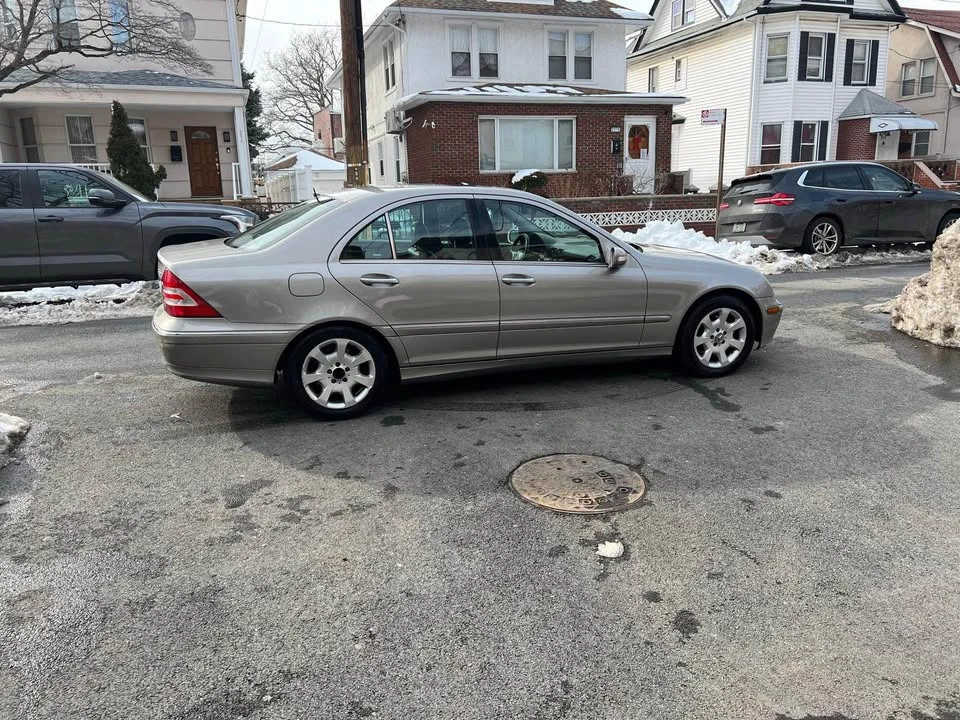 2005 Mercedes-Benz W203 C-Class - Image 5 of 16