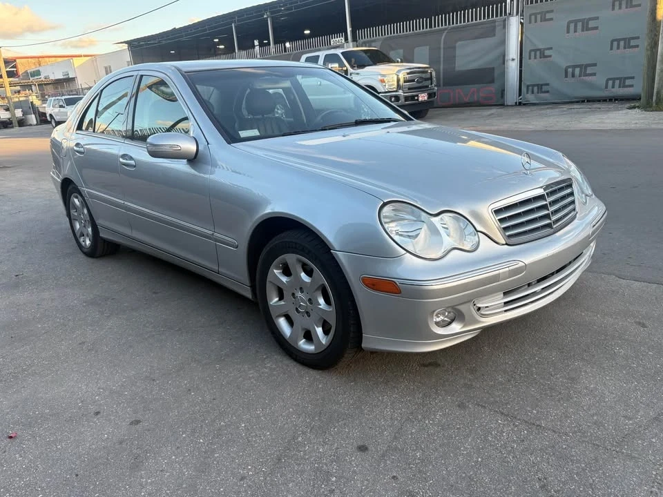 2005 Mercedes-Benz W203 C-Class - Image 2 of 12