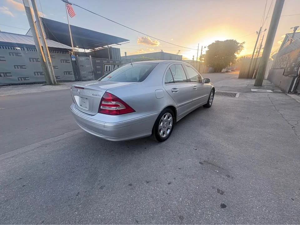 2005 Mercedes-Benz W203 C-Class - Image 3 of 12