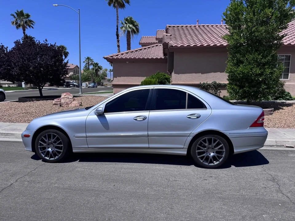 2005 Mercedes-Benz W203 C-Class - Image 2 of 9