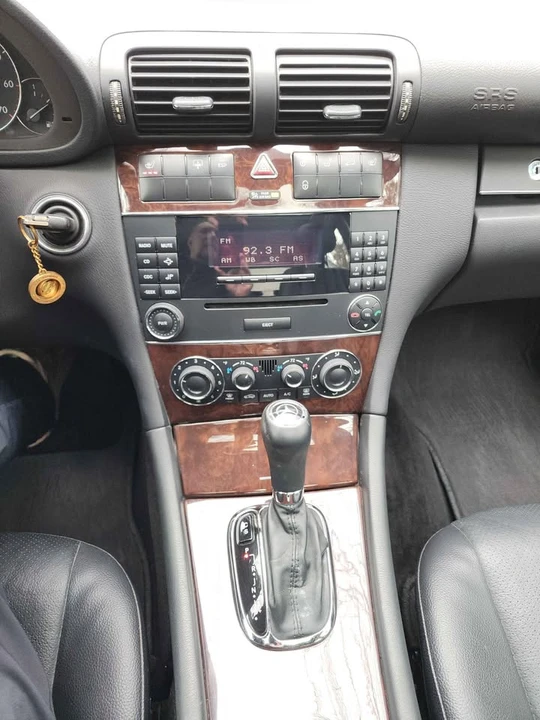 2005 Mercedes-Benz W203 C-Class - Image 16 of 18