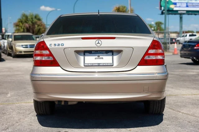 2005 Mercedes-Benz W203 C-Class - Image 7 of 19