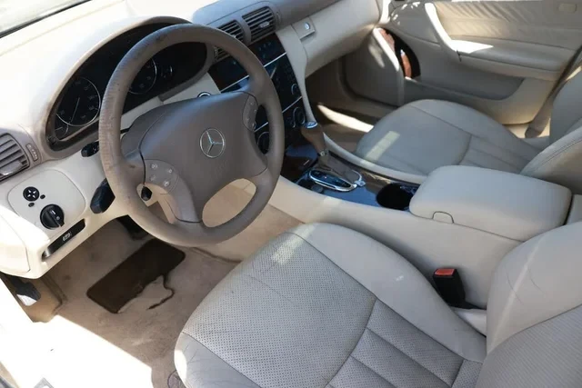 2005 Mercedes-Benz W203 C-Class - Image 4 of 19