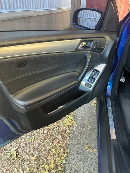 2005 Mercedes-Benz W203 C-Class - Image 10 of 16
