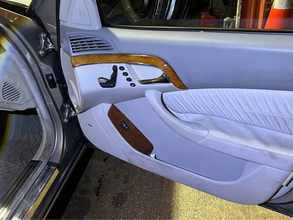 2005 Mercedes-Benz C219 CLS-Class - Image 7 of 11