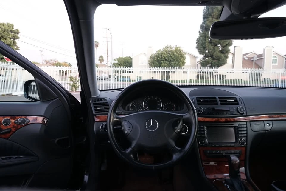 2005 Mercedes-Benz W211 E-Class - Image 12 of 20