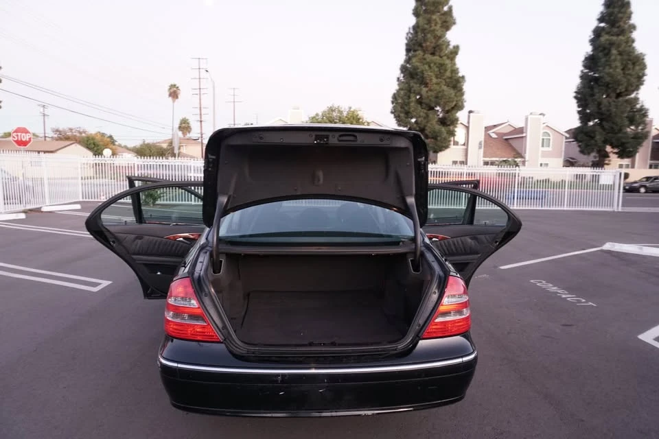 2005 Mercedes-Benz W211 E-Class - Image 16 of 20