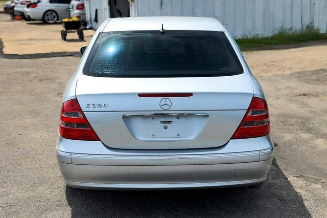 2005 Mercedes-Benz W211 E-Class - Image 9 of 20