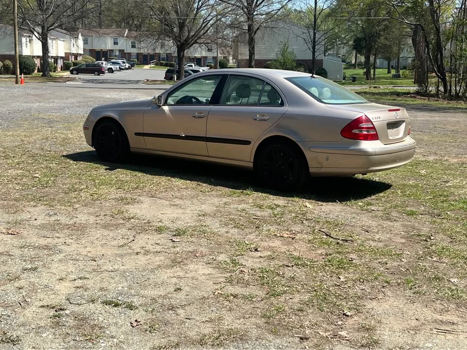 2005 Mercedes-Benz W211 E-Class - Image 2 of 9