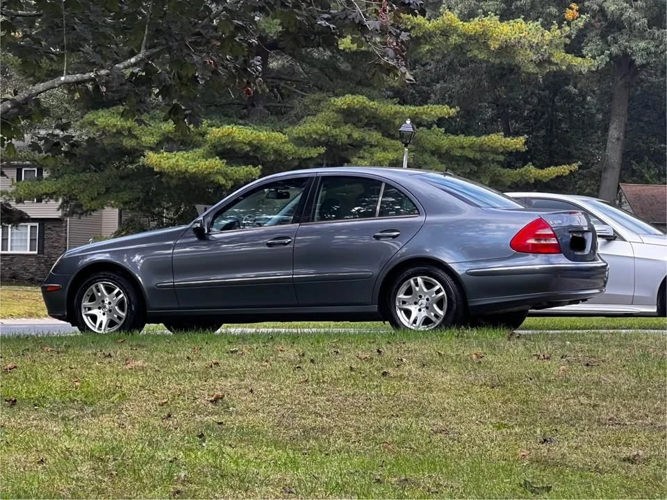 2005 Mercedes-Benz W211 E-Class - Image 2 of 5