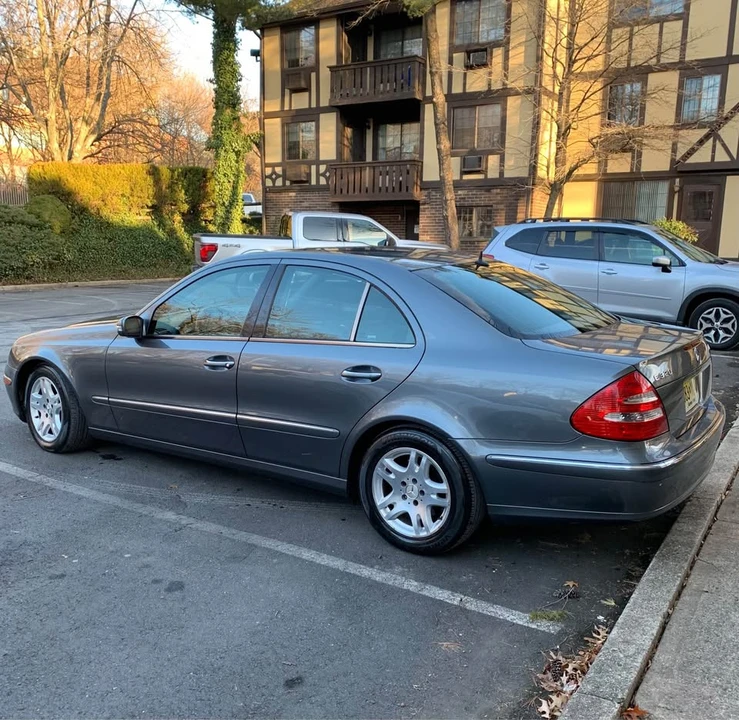 2005 Mercedes-Benz W211 E-Class - Image 2 of 10
