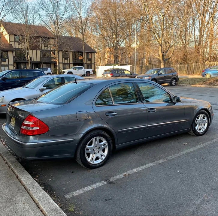 2005 Mercedes-Benz W211 E-Class - Image 3 of 10