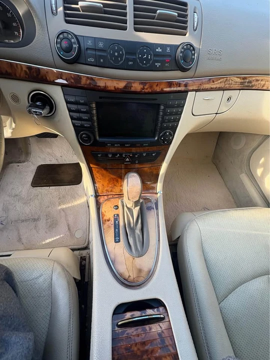 2005 Mercedes-Benz W211 E-Class - Image 13 of 18