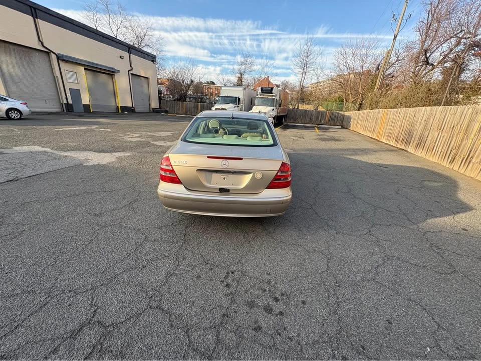 2005 Mercedes-Benz W211 E-Class - Image 5 of 18