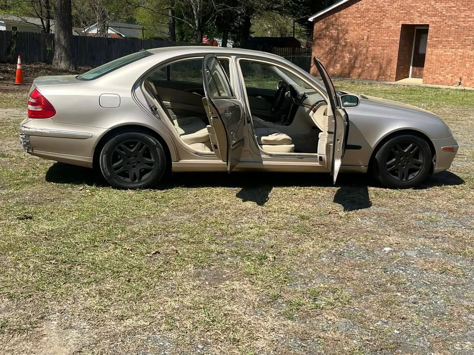 2005 Mercedes-Benz W211 E-Class - Image 9 of 10