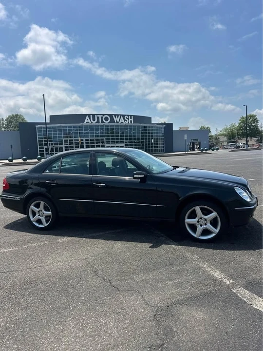 2005 Mercedes-Benz W211 E-Class - Image 3 of 11