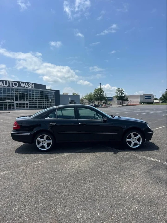 2005 Mercedes-Benz W211 E-Class - Image 4 of 11