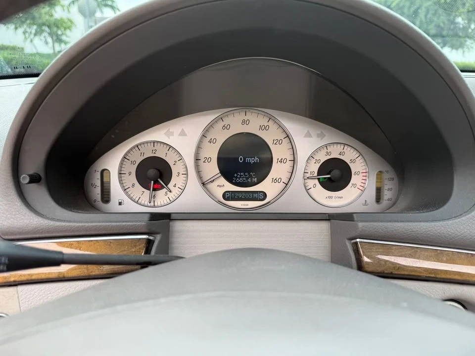 2005 Mercedes-Benz W211 E-Class - Image 10 of 14