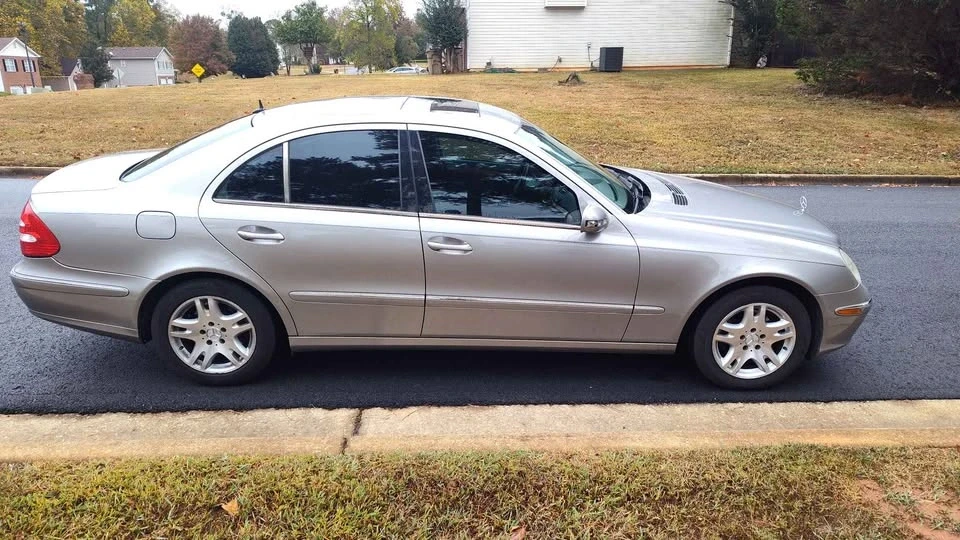 2005 Mercedes-Benz W211 E-Class - Image 2 of 5