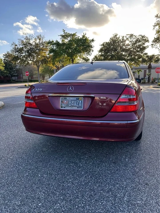2005 Mercedes-Benz W211 E-Class - Image 10 of 16