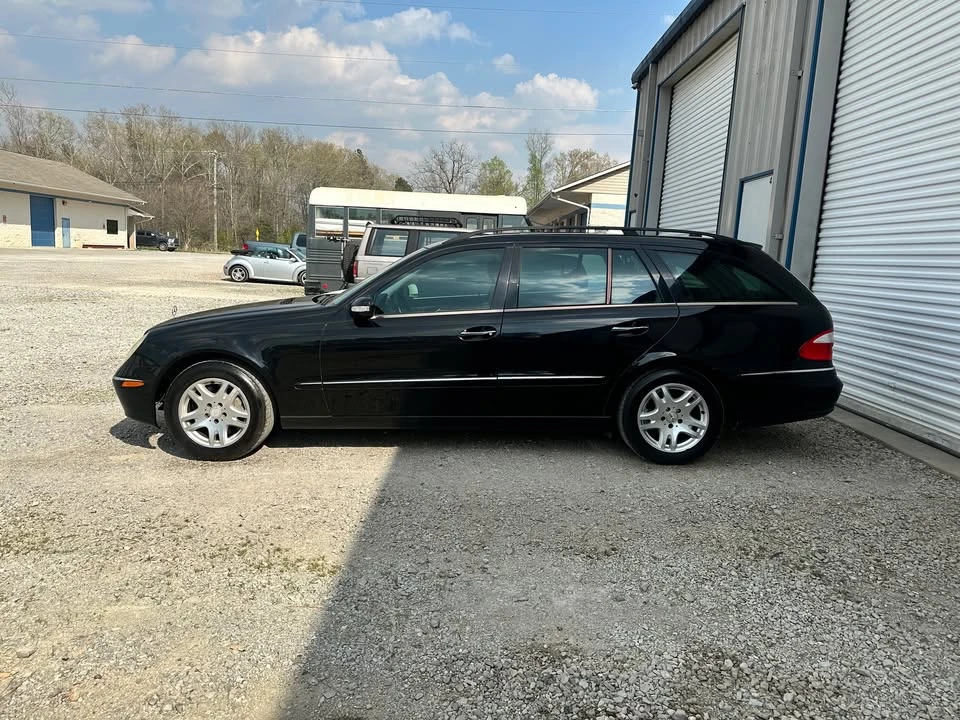 2005 Mercedes-Benz W211 E-Class - Image 2 of 10