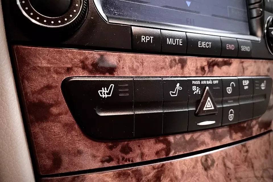 2005 Mercedes-Benz W211 E-Class - Image 19 of 20
