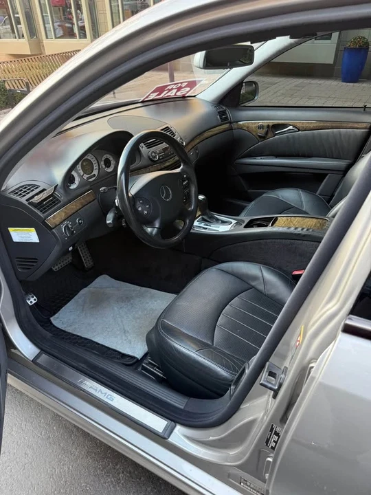 2005 Mercedes-Benz W211 E 55 & E 63 AMG - Image 9 of 17