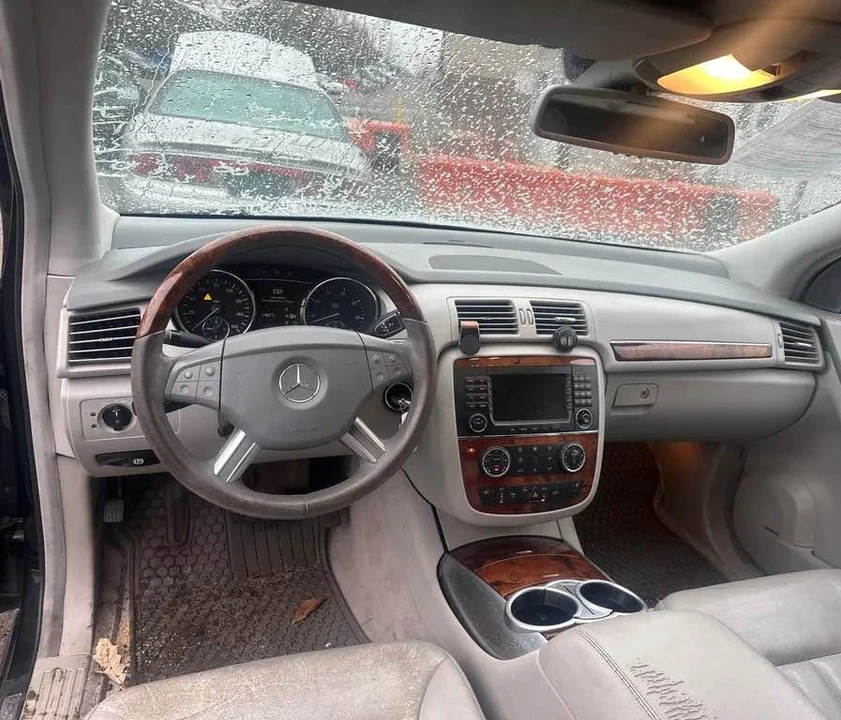 2005 Mercedes-Benz W251 R-Class - Image 8 of 10