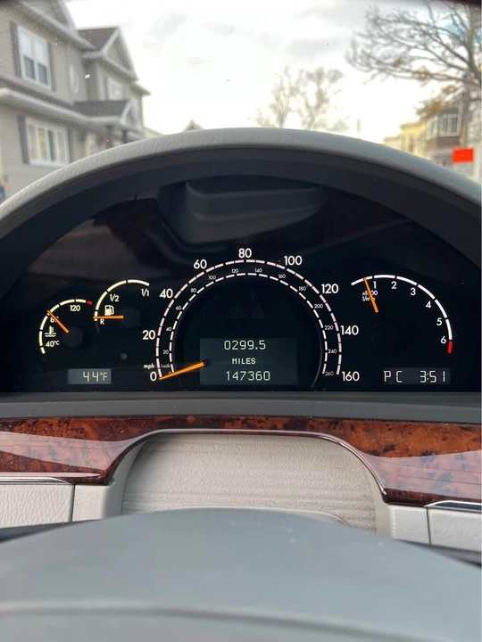 2005 Mercedes-Benz W220 S-Class - Image 11 of 12