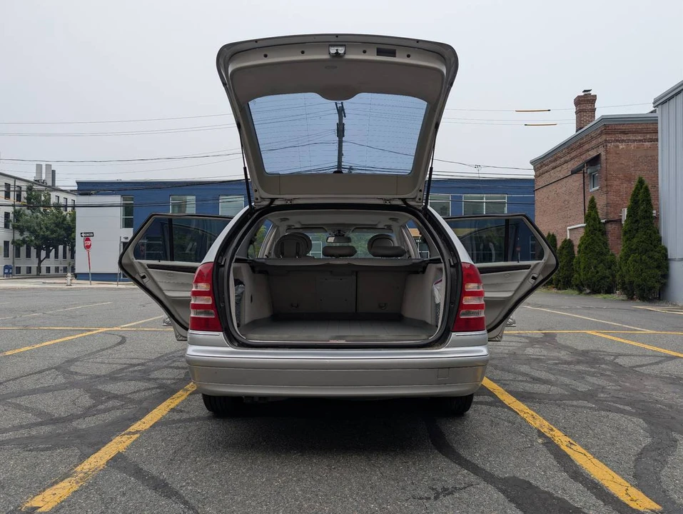 2005 Mercedes-Benz W203 C-Class - Image 6 of 20