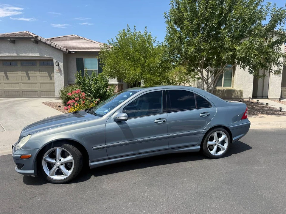 2005 Mercedes-Benz W203 C-Class - Image 2 of 9