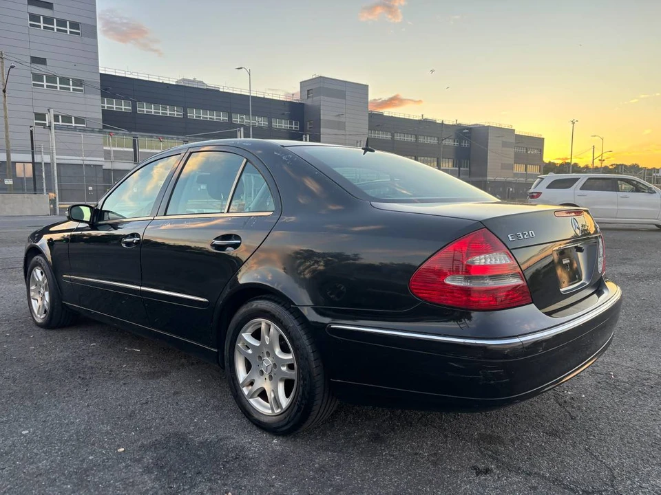 2005 Mercedes-Benz W211 E-Class - Image 5 of 15
