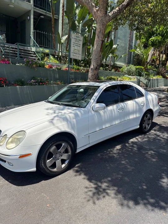 2005 Mercedes-Benz W211 E-Class - Image 2 of 9