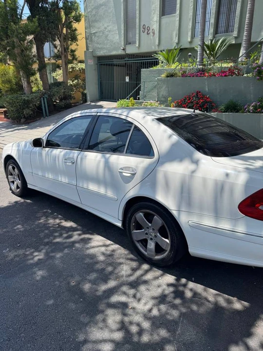 2005 Mercedes-Benz W211 E-Class - Image 4 of 9