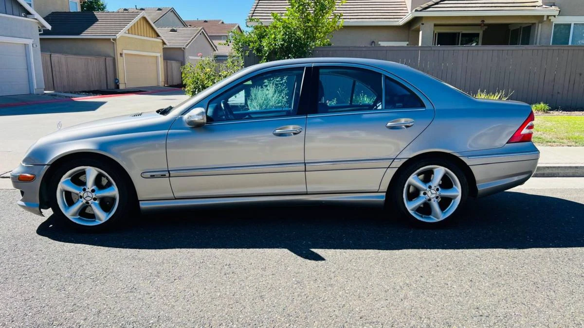 2005 Mercedes-Benz W203 C-Class - Image 5 of 12