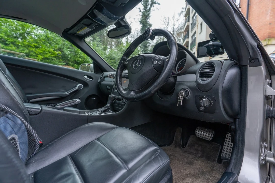 2005 Mercedes-Benz R171 SLK 55 AMG - Image 10 of 30