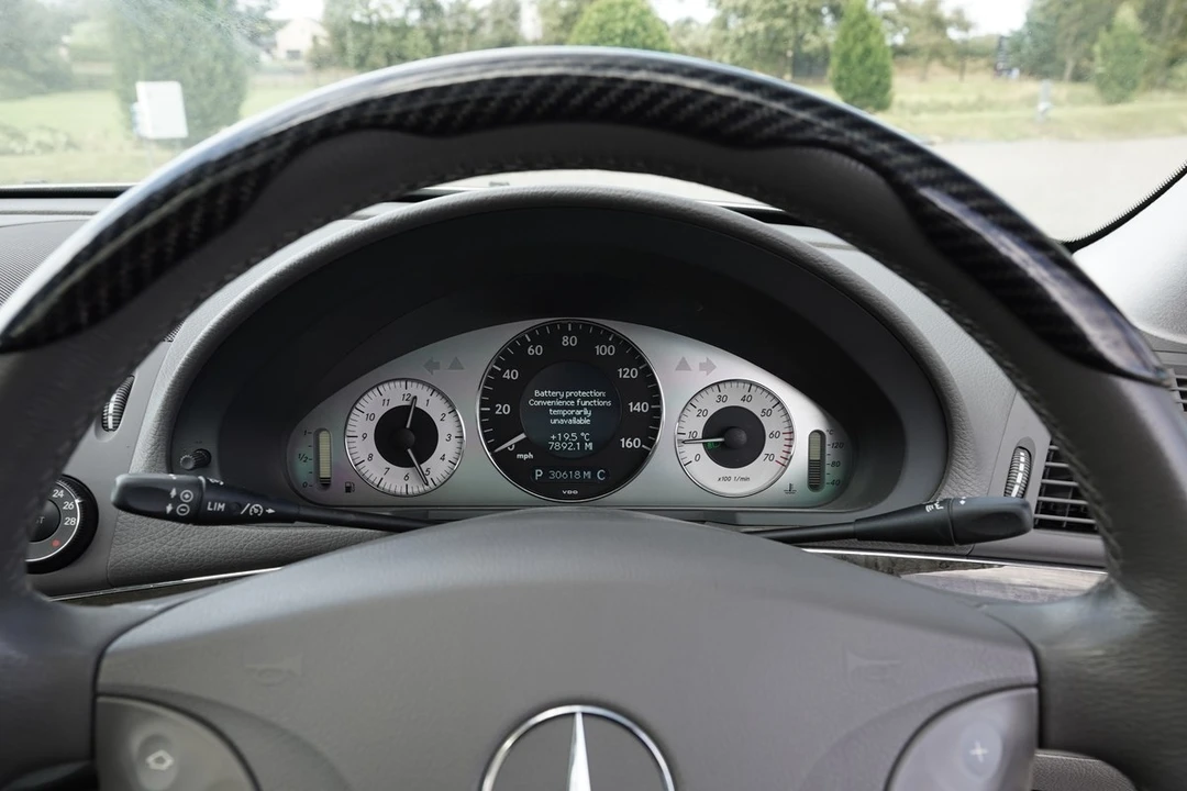 2005 Mercedes-Benz W211 E-Class - Image 27 of 30