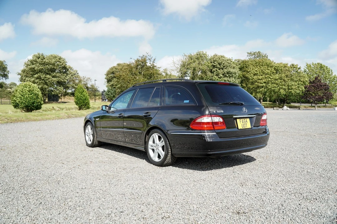 2005 Mercedes-Benz W211 E-Class - Image 13 of 30