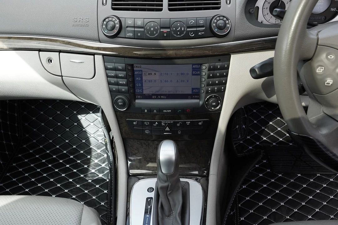 2005 Mercedes-Benz W211 E-Class - Image 29 of 30